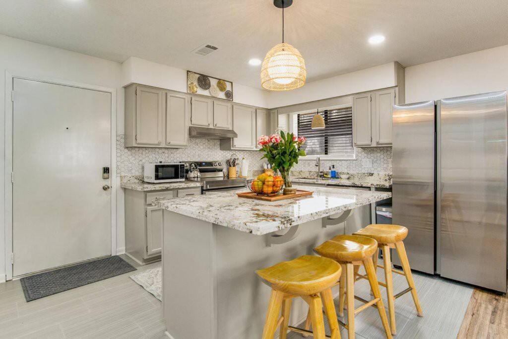 Woodsy Retreat, Steps To Bay - Hot Tub! Gulf Breeze Exterior foto