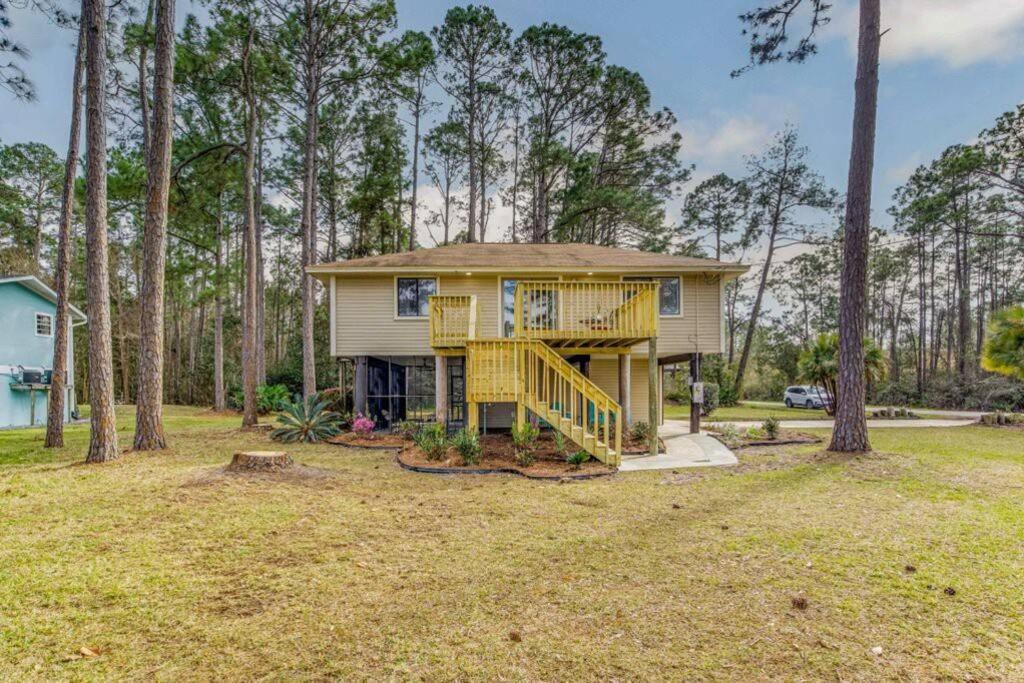 Woodsy Retreat, Steps To Bay - Hot Tub! Gulf Breeze Exterior foto