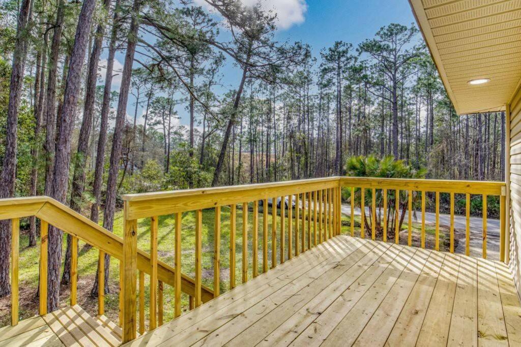 Woodsy Retreat, Steps To Bay - Hot Tub! Gulf Breeze Exterior foto