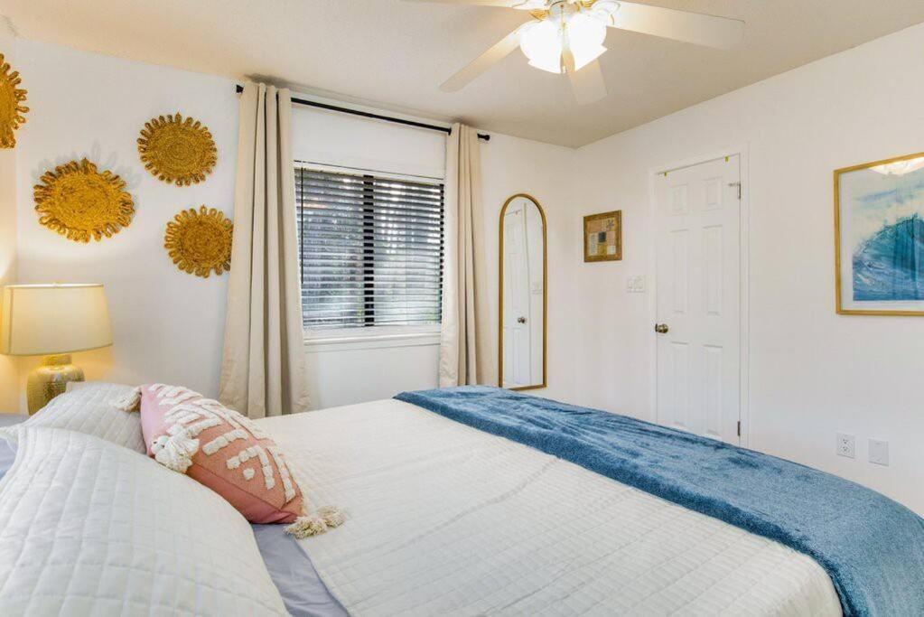 Woodsy Retreat, Steps To Bay - Hot Tub! Gulf Breeze Exterior foto