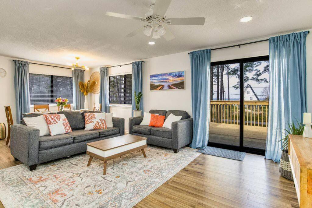 Woodsy Retreat, Steps To Bay - Hot Tub! Gulf Breeze Exterior foto